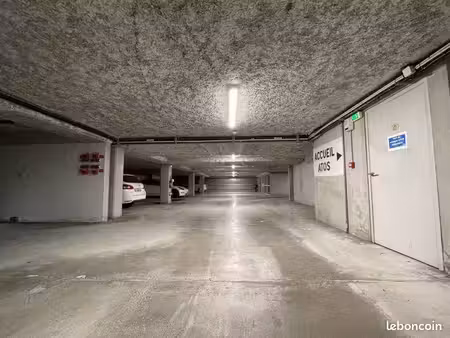 place de parking sous-sol