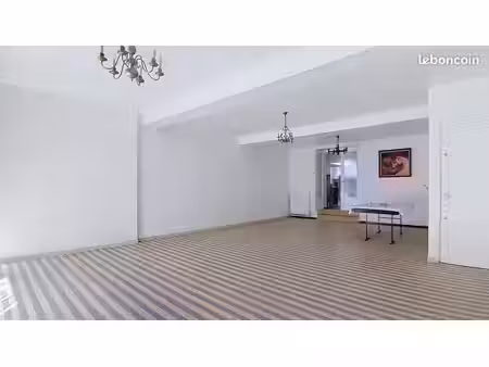 maison de ville 6 pièces 214 m²