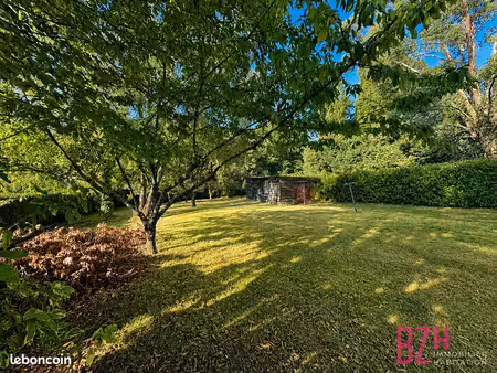 terrain 748 m² saint ave