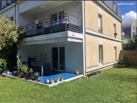 appartement f2 avec grand jardin