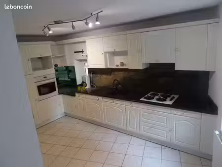 location maison type f4 le bourg aiguilhe
