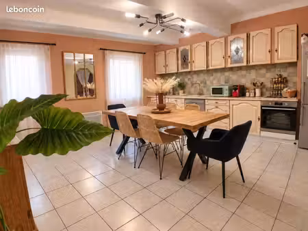 maison de ville - 90m2 - 2 chambres - bail mobilité