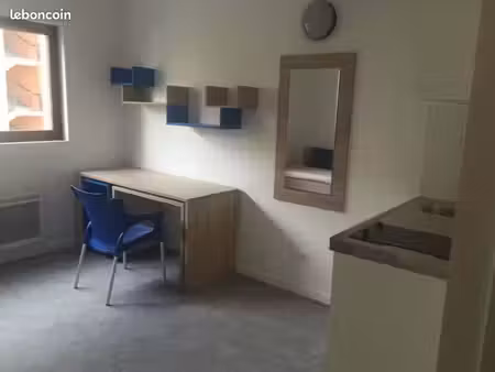 studio 1 pièce 19 m²