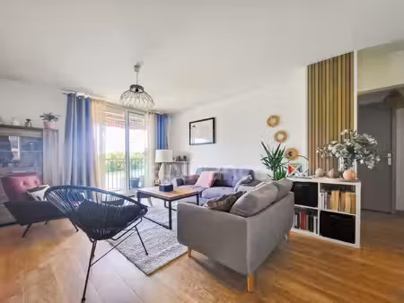 auxonne  appartement t4 de 77 m² en bord de saône