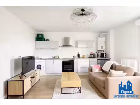 exclusivité ! eysines - appartement t2 de 41 m² + loggia + une place de parking. benoit tr