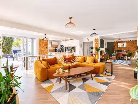 chelles - villa d'exception proche toutes commodites