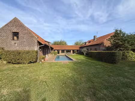 ferme à vendre dans le quartier rive droite