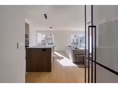 appartement rez-de-chaussée  2 chambres avec terrasse et jar