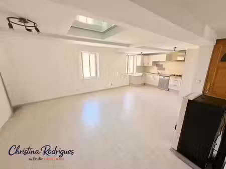 vente appartement 4 pièces 111 m² à lorgues (83510)  179 000 €