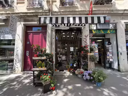 location local commercial 105m²