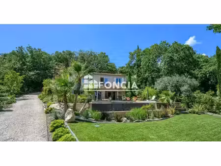 villa de luxe à vendre à rochefort-du-gard