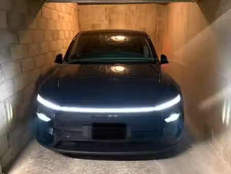 garage/box fermé avec prise électrique renforcée - ferney-voltaire