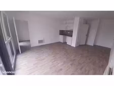 t2 45m2 avec loggia