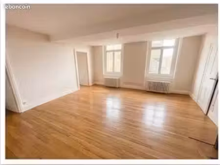 bel appartement de charme 3 chambres