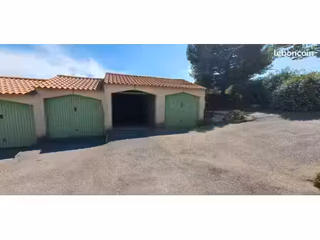 loue grand garage bandol