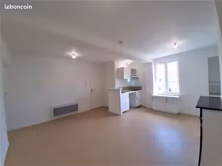 appartement 3 pièces 50m2 680
