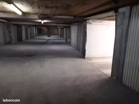 garage 15 m2 la garde quartier la planquette