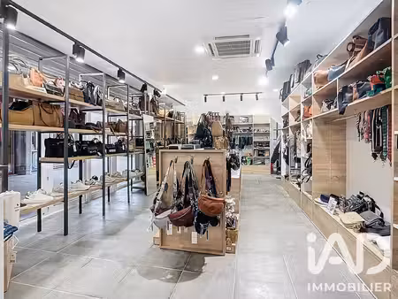 vente local commercial 105 m²