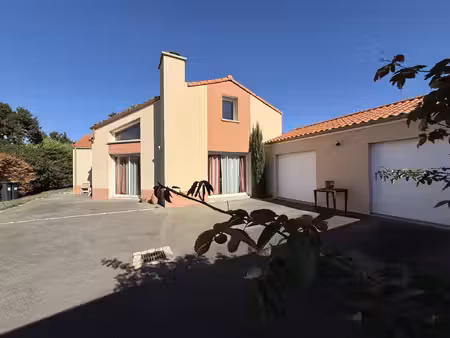 chauve - maison 120 m2 hab - 893 m2 terrain