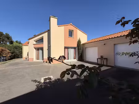 chauve - maison 120 m2 hab - 893 m2 terrain