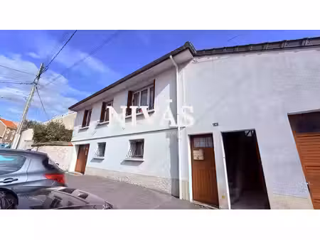 maison avec seconde maison indépendante sur 322 m² de terrain – la ferté-gaucher