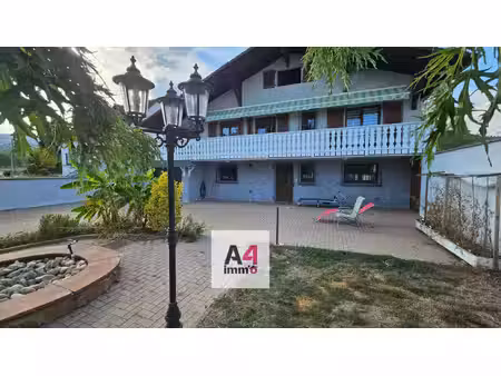 maison 230 m2 sur 8 ares 78