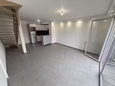 exclusivité : villa t3 avec jardin  garage et parking à cast