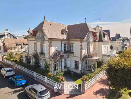 maison anglo-normande entièrement rénovée triangle d'or de