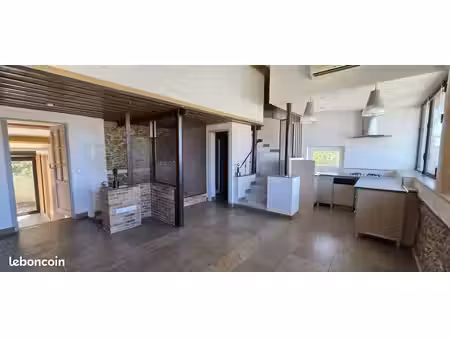 très bel appartement t2/3 lumineux