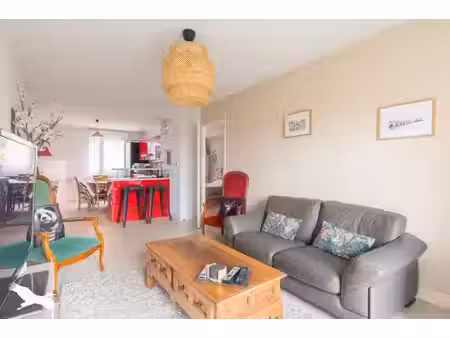 vente appartement 3 pièces 62 m² à bordeaux (33000)  243 012 €