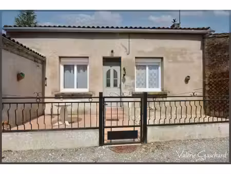maison centre de st seurin sur l'isle + dépendance et jardin)