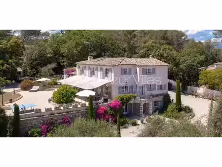 propriété avec piscine et jardin valbonne (06)