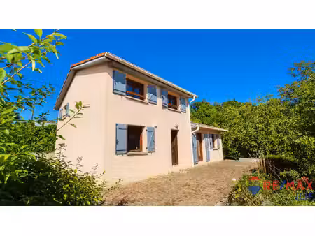 maison t4 avec vue dégagée sur les hauteurs de bourgoin-jall