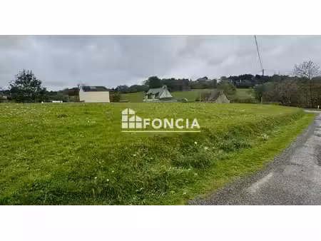 terrain constructible de 1 040 m²