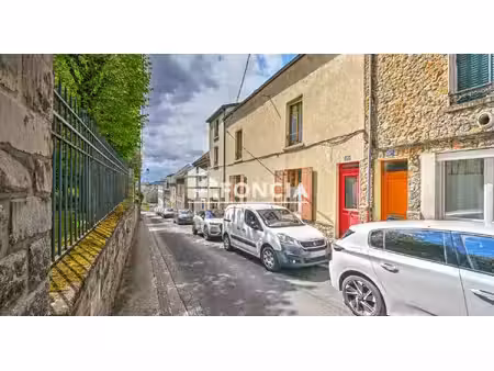 immeuble de rapport situé en centre ville de pontoise