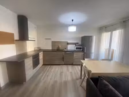 beau 2 pièces meublé de 57 m2 - quartier centre-ville bel air