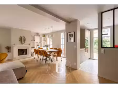 maison de luxe à vendre dans le quartier armagis