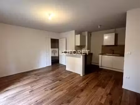 location appartement 2 pièces à ploubezre (22300) : à louer 2 pièces / 46m² ploubezre