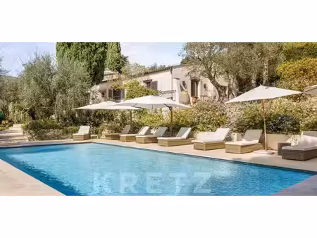 maison avec piscine et jardin grasse (06)