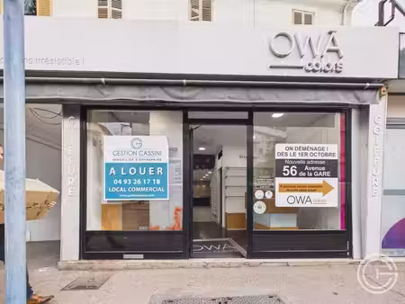 location commerce 62m²