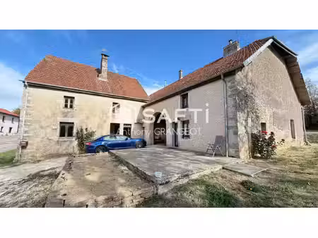 ensemble de deux maisons  environ 270 m² terrain de 28 ares  potentiel locatif