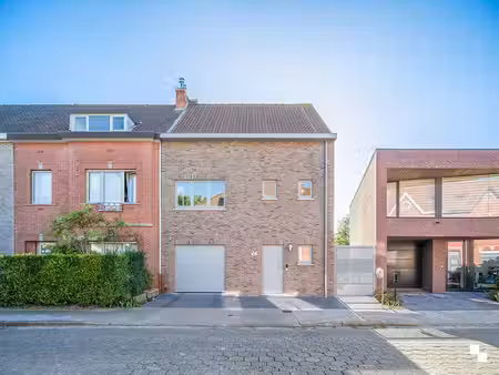 charmante woning met gezellige tuin aan de rand van gent