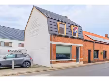 halfopen bebouwing met 2 slaapkamers nabij het centrum va...