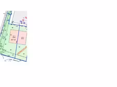 ruim perceel bouwgrond voor half-open bebouwing gelegen a...