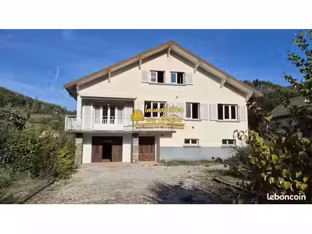 maison 6 pièces 141 m²