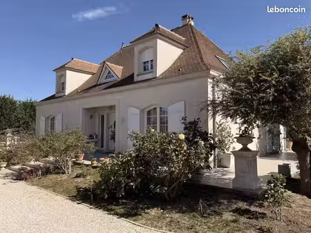 maison 6 pièces 184 m²