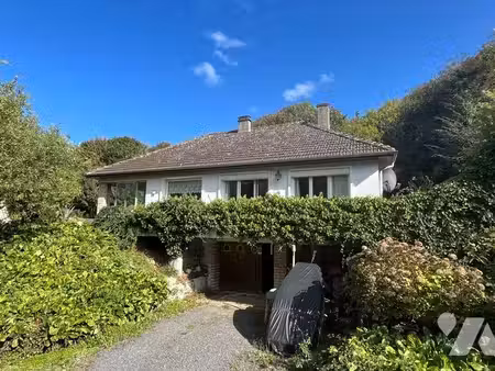 un pavillon sur sous-sol complet situé à proximité de la mer
