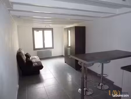 studio 1 pièce 23 m²