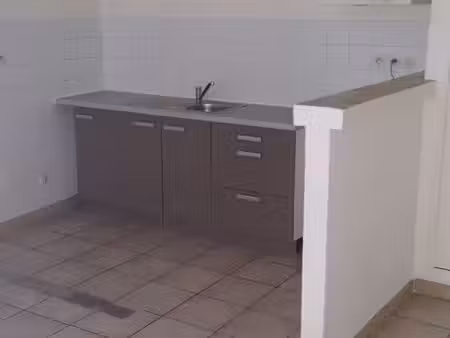 t3 centre ville viviers