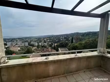 appartement t2: 55m2 superbe vue + cave